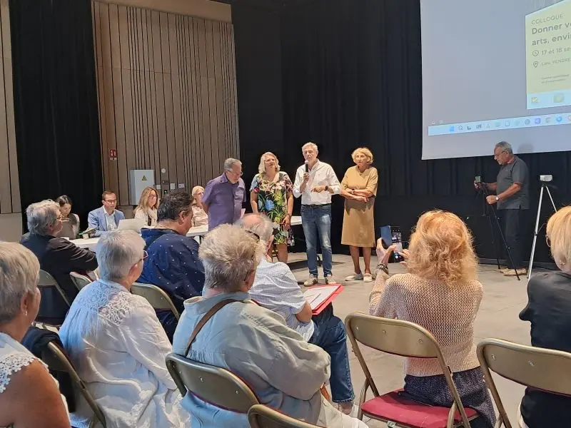 Photo de l'ouverture du colloque : Donner voix au patrimoine : arts, environnement, histoire, à Vendres 2026